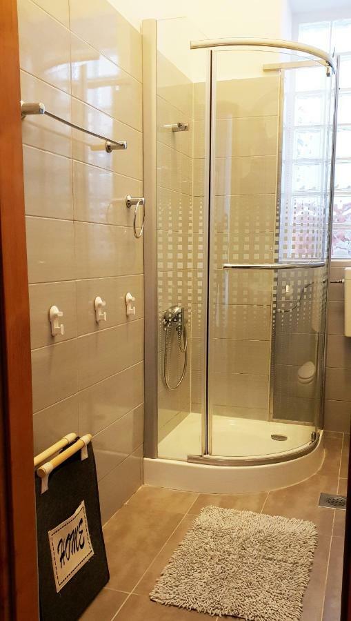 Apartman Kyra Pula Ngoại thất bức ảnh